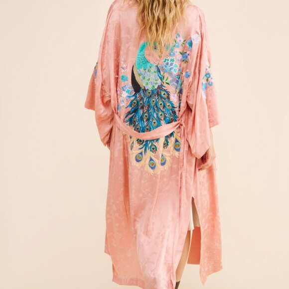 Women's Nuuly x SPELL Pink Embroidered Peacock Silky Robe Size S/M Small Medium - Picture 1 of 12